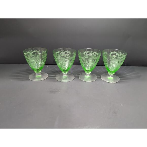 Fostoria Versailles Etched Footed Glasses, Cocktail Uranium Glasses,‎ Set Of 4 - Picture 1 of 11